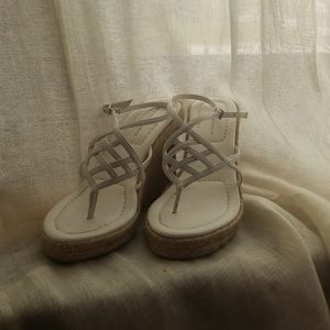 Banana republic 5 1/2 white sandals